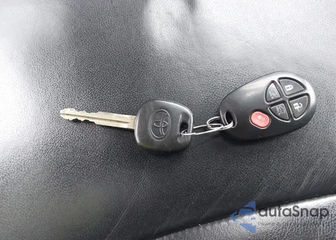 2012 Toyota Highlander Se V6 from USA, damaged, VIN 5TDBK3EH7CS107972